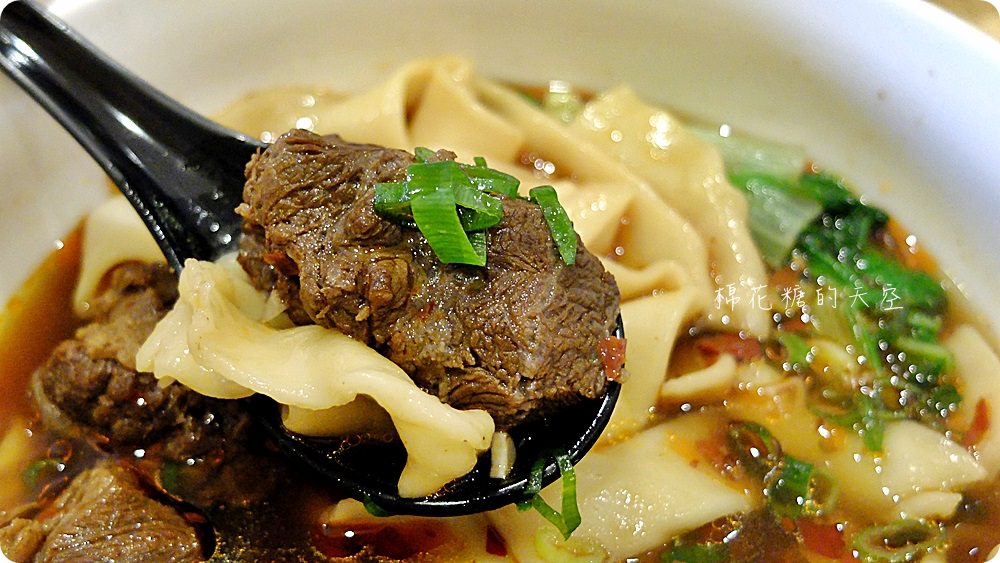 竹北巷弄美食推薦-樂川風味小麵不只牛肉麵好吃,大推香辣肥腸麵 竹北巷弄美食推薦-樂川風味小麵不只牛肉麵好吃,大推香辣肥腸麵