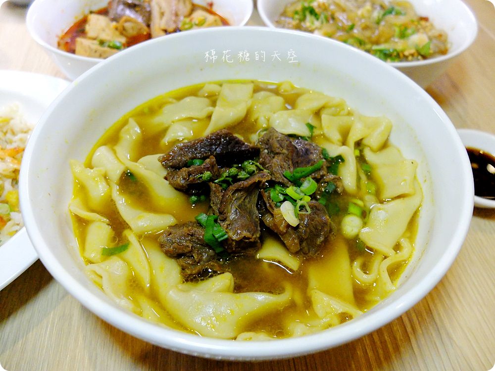竹北巷弄美食推薦-樂川風味小麵不只牛肉麵好吃,大推香辣肥腸麵 竹北巷弄美食推薦-樂川風味小麵不只牛肉麵好吃,大推香辣肥腸麵