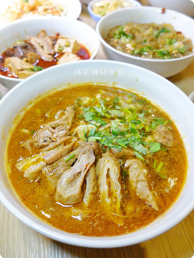 竹北巷弄美食推薦-樂川風味小麵不只牛肉麵好吃,大推香辣肥腸麵 竹北巷弄美食推薦-樂川風味小麵不只牛肉麵好吃,大推香辣肥腸麵