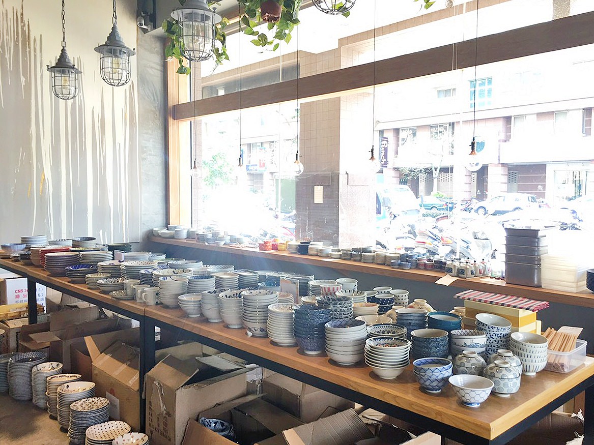 台中南屯文青日系餐具特賣，入內請小心失心瘋發作
