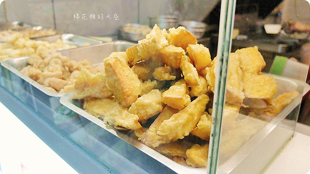 台中雞排推薦!炸沏販炸食專門店脆皮雞排超啾西，還有四種口味可以選喔!