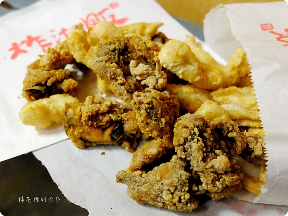 台中雞排推薦!炸沏販炸食專門店脆皮雞排超啾西，還有四種口味可以選喔!