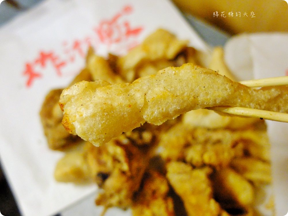 台中雞排推薦!炸沏販炸食專門店脆皮雞排超啾西，還有四種口味可以選喔!