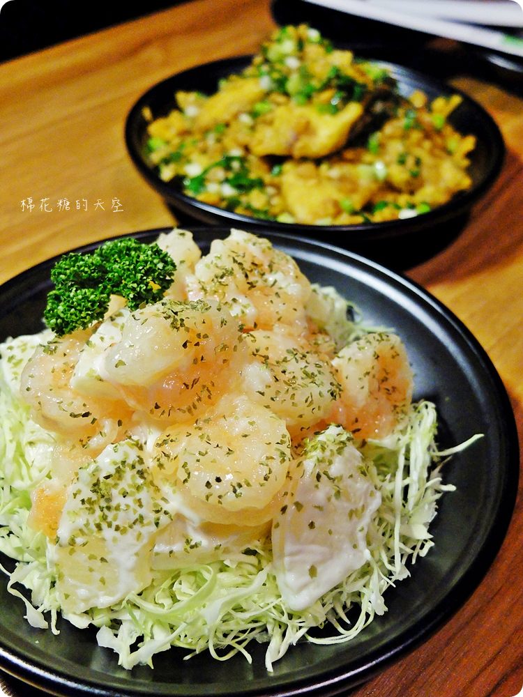 這家滷味不一樣！三杯風味超夠勁！大推鳳梨蝦球超多蝦～