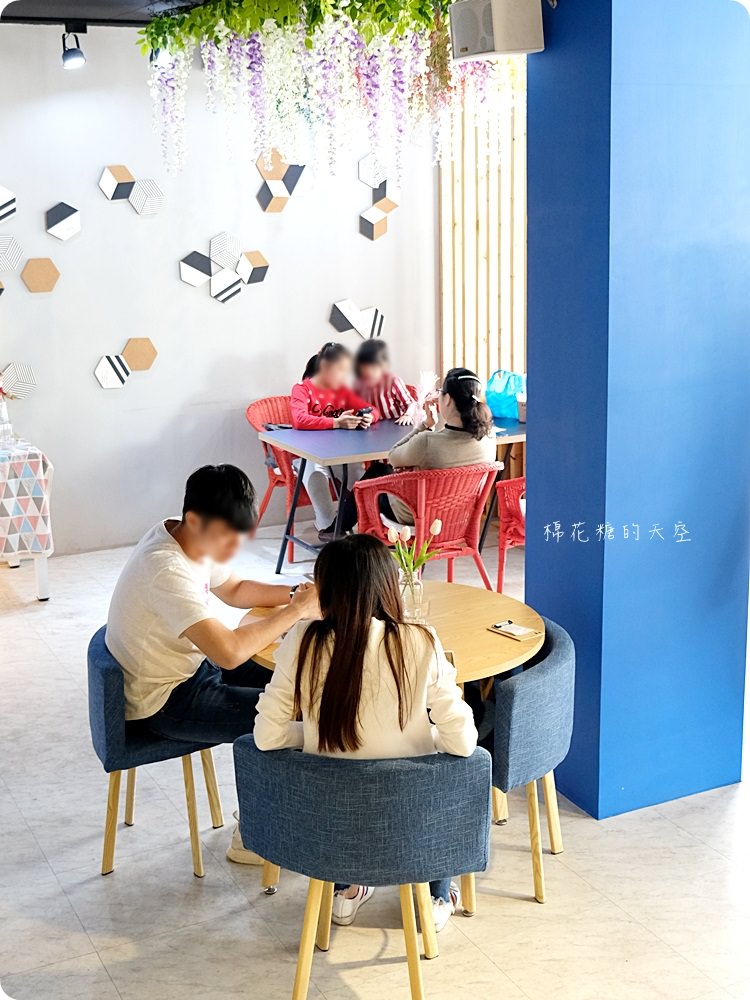 IG打卡都來一中卡諾亞!專業布景好拍餐點也好吃!大推蓋飯、焦糖布丁麻糬 IG打卡都來一中卡諾亞!專業布景好拍餐點也好吃!大推蓋飯、焦糖布丁麻糬