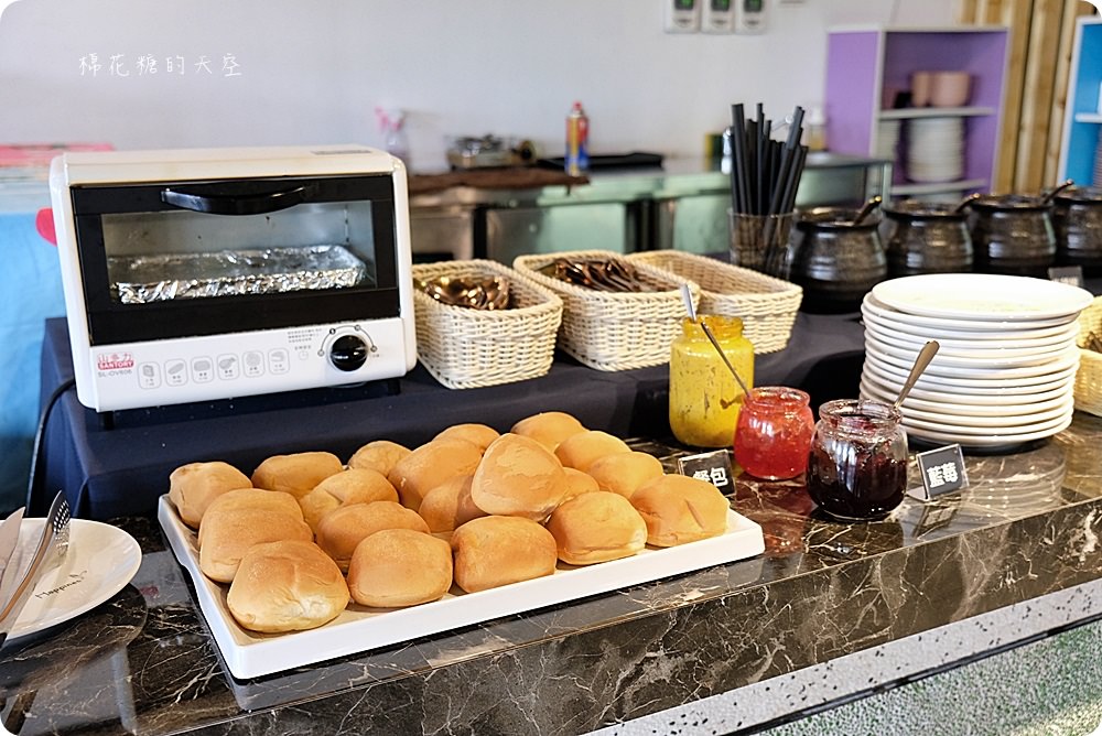IG打卡都來一中卡諾亞!專業布景好拍餐點也好吃!大推蓋飯、焦糖布丁麻糬 IG打卡都來一中卡諾亞!專業布景好拍餐點也好吃!大推蓋飯、焦糖布丁麻糬