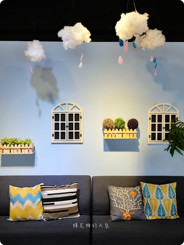 IG打卡都來一中卡諾亞！專業布景好拍餐點也好吃！大推蓋飯、焦糖布丁麻糬