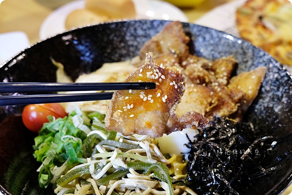 IG打卡都來一中卡諾亞!專業布景好拍餐點也好吃!大推蓋飯、焦糖布丁麻糬 IG打卡都來一中卡諾亞!專業布景好拍餐點也好吃!大推蓋飯、焦糖布丁麻糬