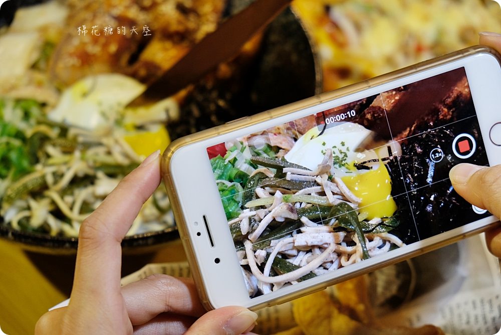 IG打卡都來一中卡諾亞!專業布景好拍餐點也好吃!大推蓋飯、焦糖布丁麻糬 IG打卡都來一中卡諾亞!專業布景好拍餐點也好吃!大推蓋飯、焦糖布丁麻糬