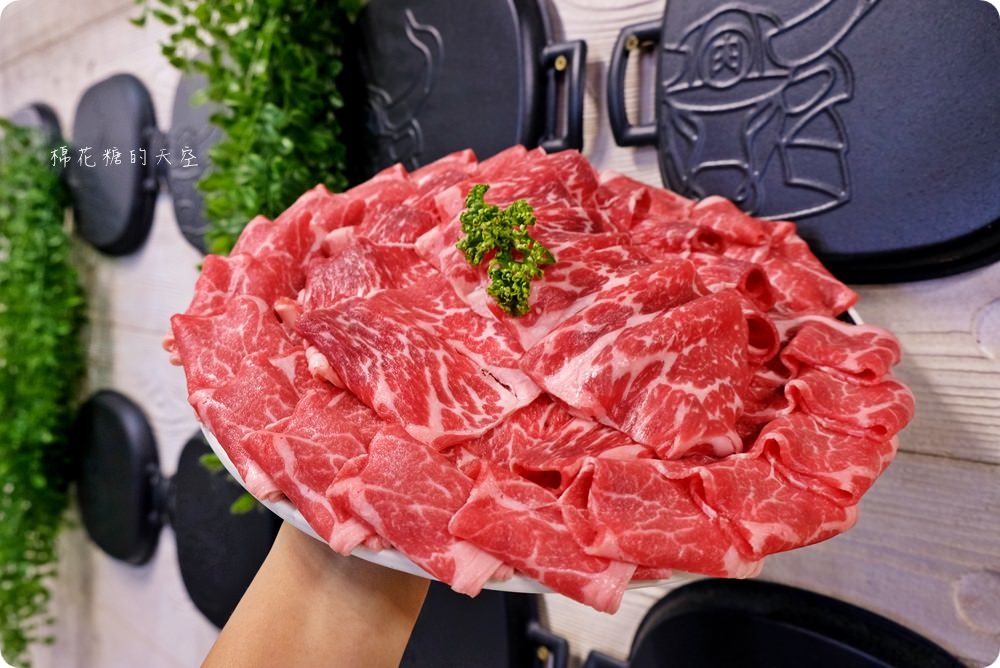 台中火鍋推薦-肉魂鑄鐵料理,超彭湃大胃王套餐50盎司肉盤大滿足 台中火鍋推薦-肉魂鑄鐵料理,超彭湃大胃王套餐50盎司肉盤大滿足