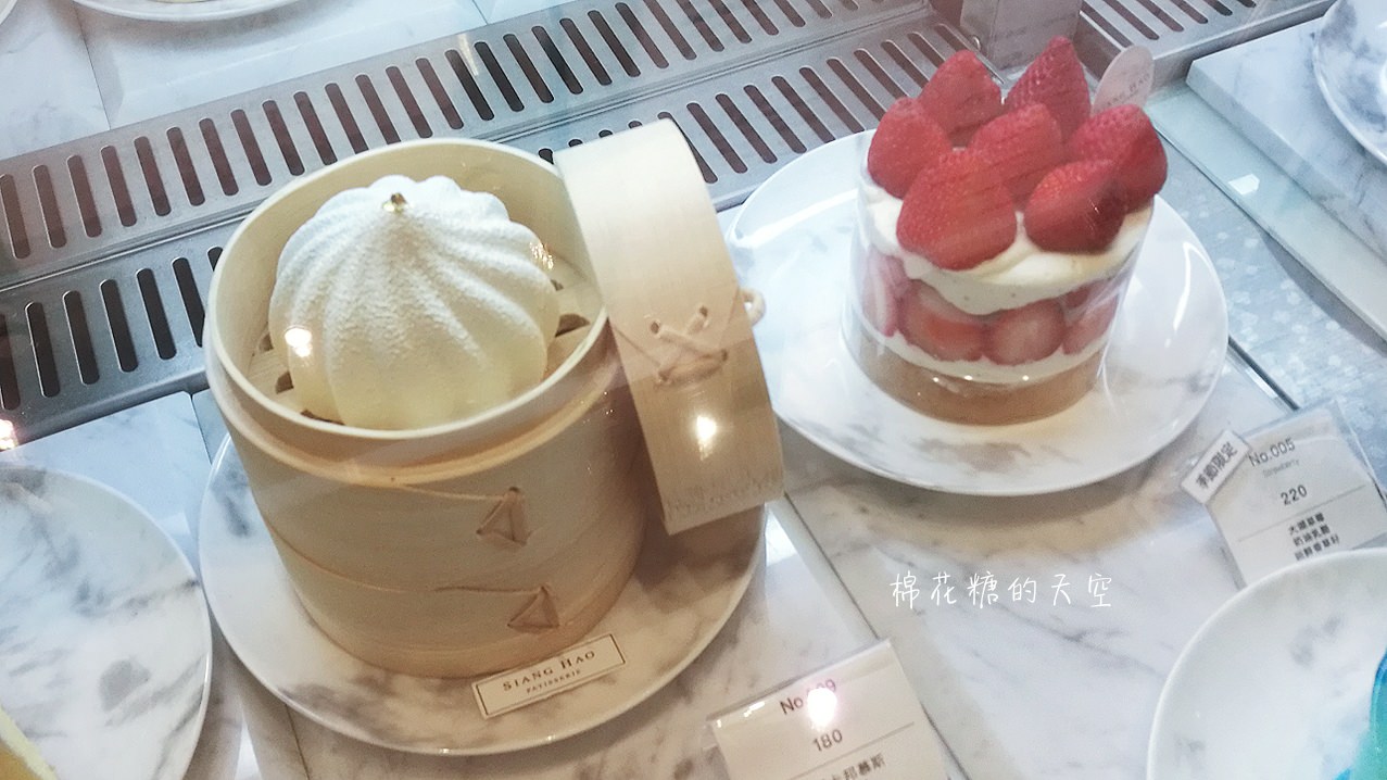 台中浮誇系甜點最新品-夏日西瓜，連吸管都可以吃喔！