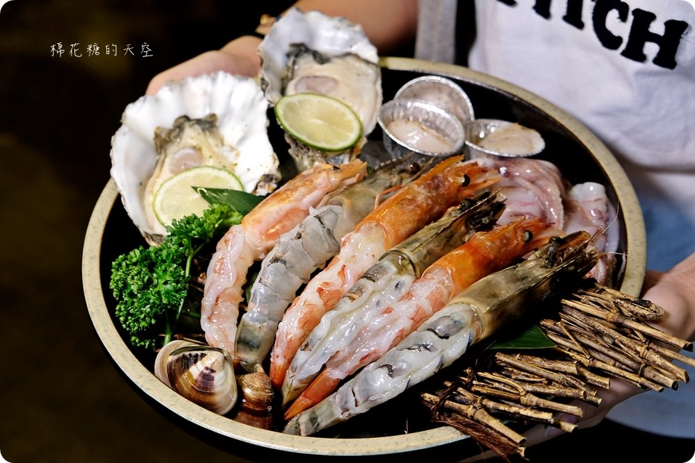 北屯在地人大推燒肉店-龍門燒肉 馬場洞韓牛專賣店，記得一定要加點隱藏版海鮮盤