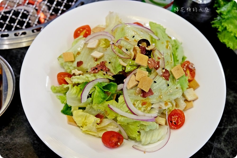 北屯在地人大推燒肉店-龍門燒肉 馬場洞韓牛專賣店，記得一定要加點隱藏版海鮮盤