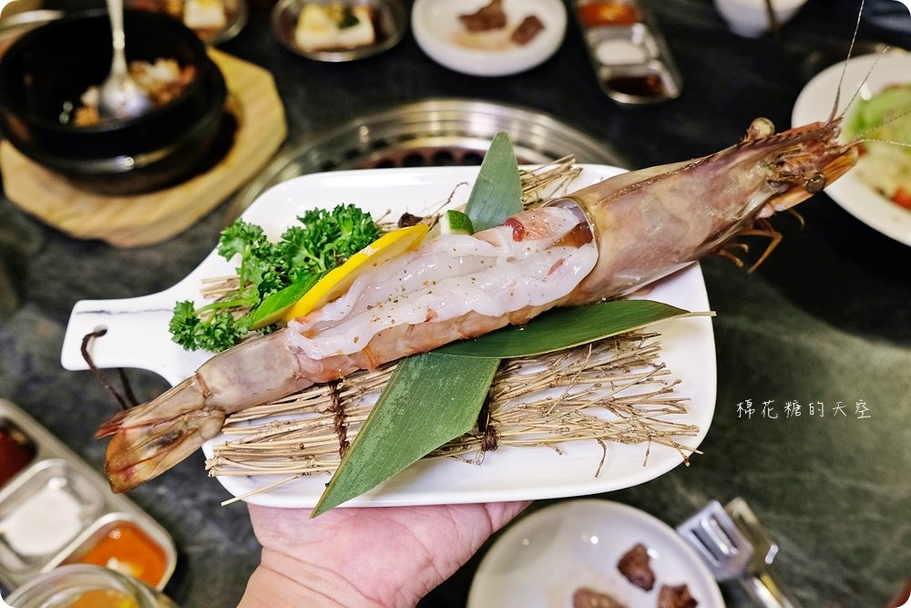 北屯在地人大推燒肉店-龍門燒肉 馬場洞韓牛專賣店，記得一定要加點隱藏版海鮮盤