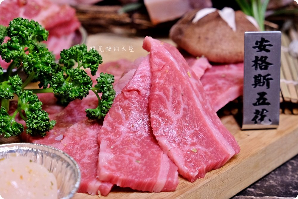 北屯在地人大推燒肉店-龍門燒肉 馬場洞韓牛專賣店，記得一定要加點隱藏版海鮮盤