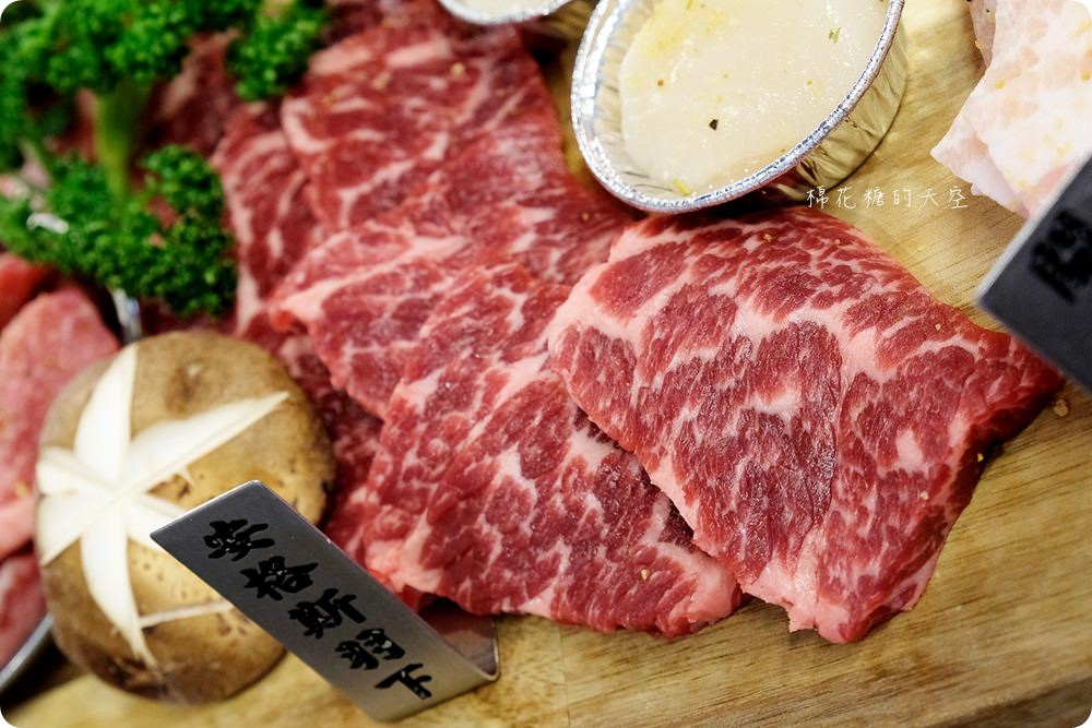 北屯在地人大推燒肉店-龍門燒肉 馬場洞韓牛專賣店，記得一定要加點隱藏版海鮮盤