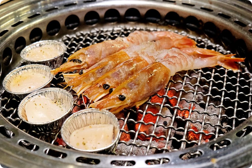 北屯在地人大推燒肉店-龍門燒肉 馬場洞韓牛專賣店，記得一定要加點隱藏版海鮮盤