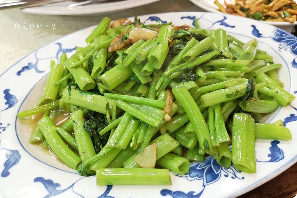 台北大安巷子裡的四十年老店-翠滿園，招牌豬腳必點太驚豔啦！