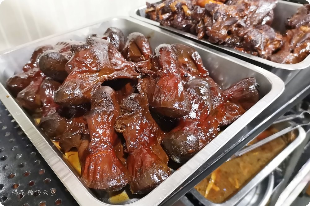 台北大安巷子裡的四十年老店-翠滿園，招牌豬腳必點太驚豔啦！
