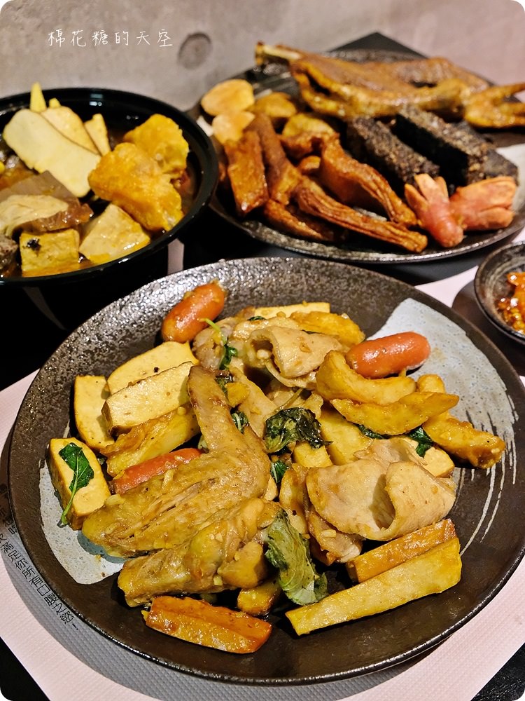 逢甲美食新推薦|滿大碗滷味不只滷，可炒、可炸、可麻辣、還有精燉老火湯！