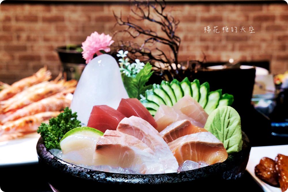 潭子在地人推薦好吃海鮮餐廳-鱻味館，快炒、串燒樣樣在行，推薦必點青龍炒豬油渣