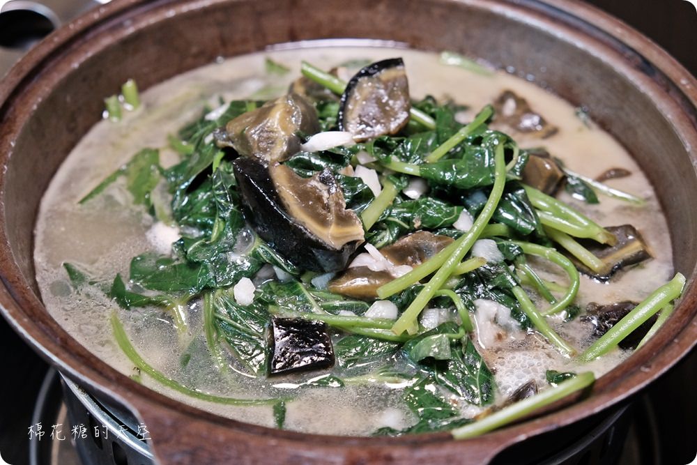 潭子在地人推薦好吃海鮮餐廳-鱻味館，快炒、串燒樣樣在行，推薦必點青龍炒豬油渣