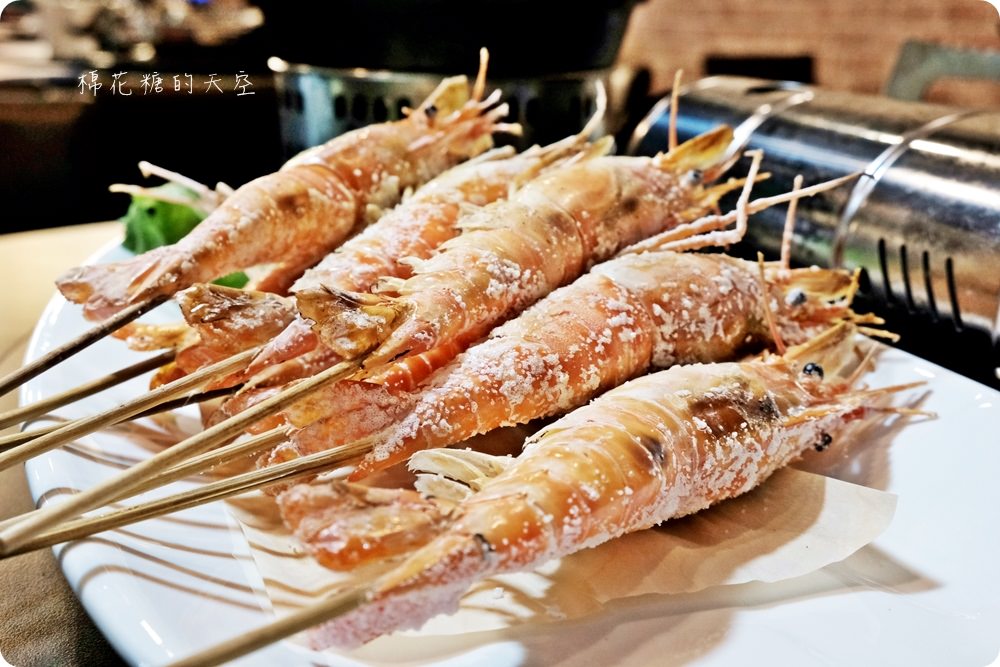 潭子在地人推薦好吃海鮮餐廳-鱻味館，快炒、串燒樣樣在行，推薦必點青龍炒豬油渣