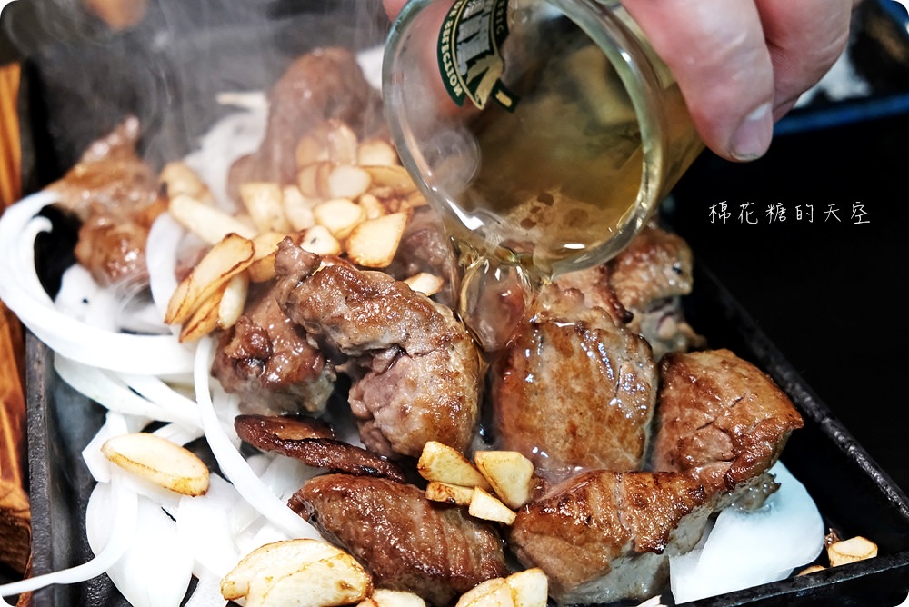 潭子在地人推薦好吃海鮮餐廳-鱻味館，快炒、串燒樣樣在行，推薦必點青龍炒豬油渣