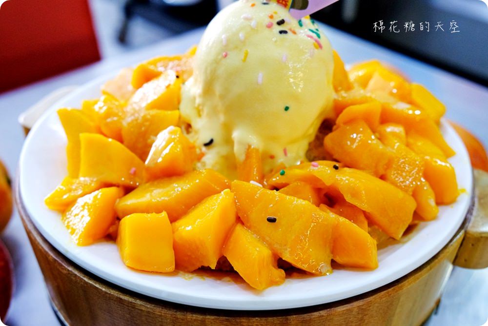 台中冰店|津香黑砂糖剉冰好料滿滿！手工黑糖粉粿必點！