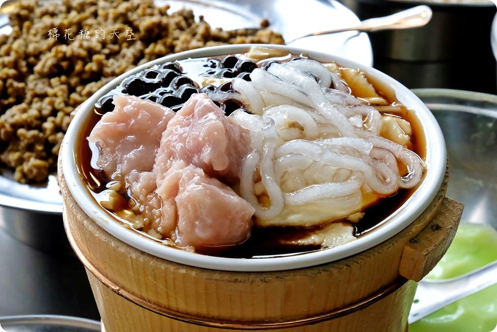 台中冰店|津香黑砂糖剉冰好料滿滿！手工黑糖粉粿必點！