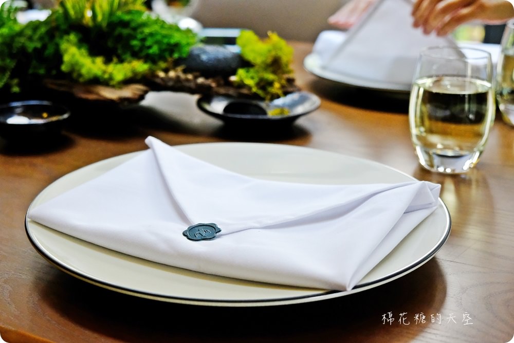 2018台中最令人期待的無菜單料理Feuille，一年只賣兩個月，吃土、吃花、吃石頭還吃泥巴！