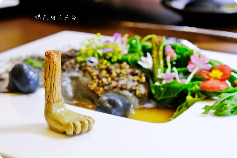 2018台中最令人期待的無菜單料理Feuille，一年只賣兩個月，吃土、吃花、吃石頭還吃泥巴！