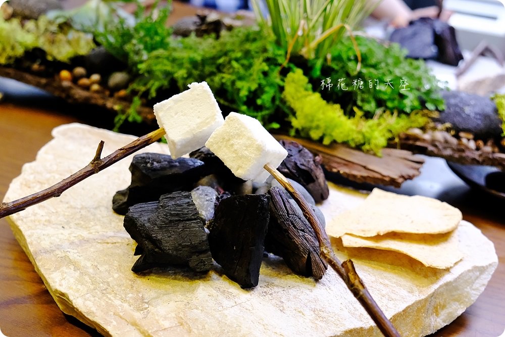 2018台中最令人期待的無菜單料理Feuille，一年只賣兩個月，吃土、吃花、吃石頭還吃泥巴！