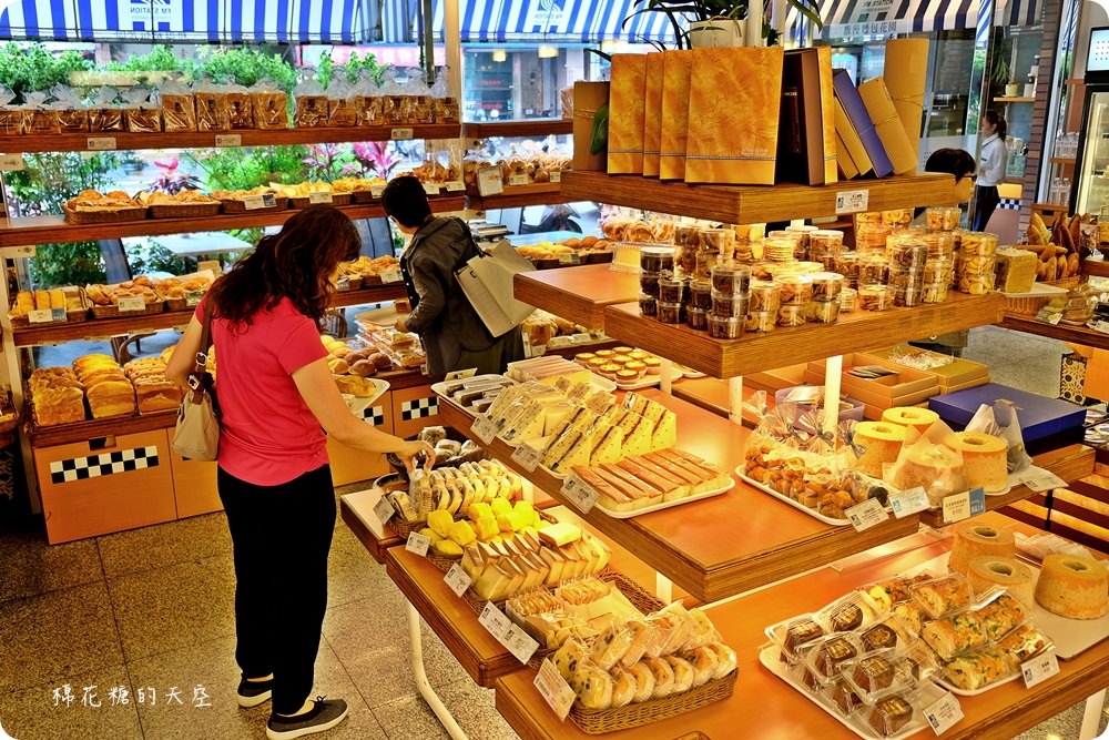 台中老牌麵包店22週年推新品，限時一週馥漫麵包滿百就送折價券