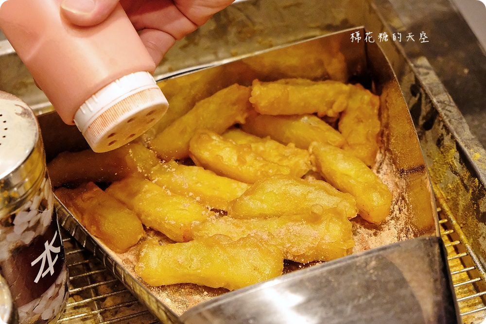 就是這一塊！潮麻吉雞排台中首店就在靜宜周邊喔！五種口味、兩種口感任你挑～