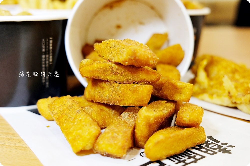 就是這一塊！潮麻吉雞排台中首店就在靜宜周邊喔！五種口味、兩種口感任你挑～