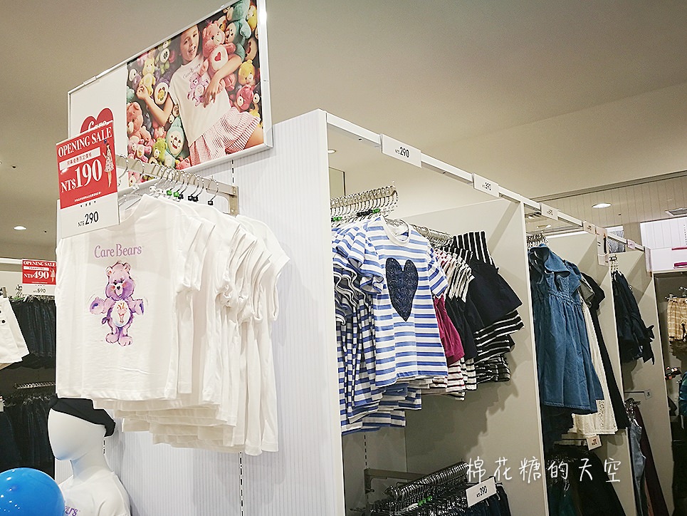 GU中友店盛大開幕！漫威、侏羅紀T恤低於七折快來搶～