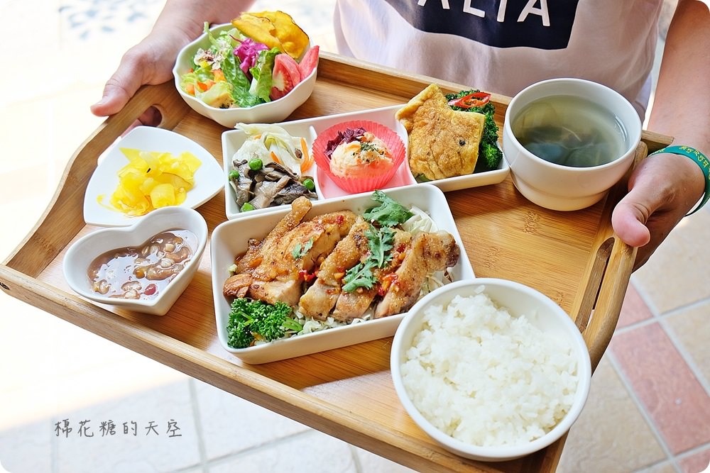 獨家風味料理現身便當店，中區便當外送推薦-小杏韻輕食便當，吃了會上癮！
