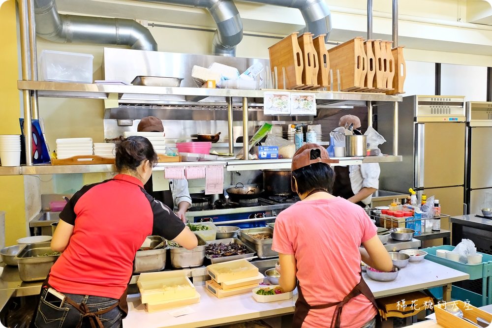 獨家風味料理現身便當店，中區便當外送推薦-小杏韻輕食便當，吃了會上癮！