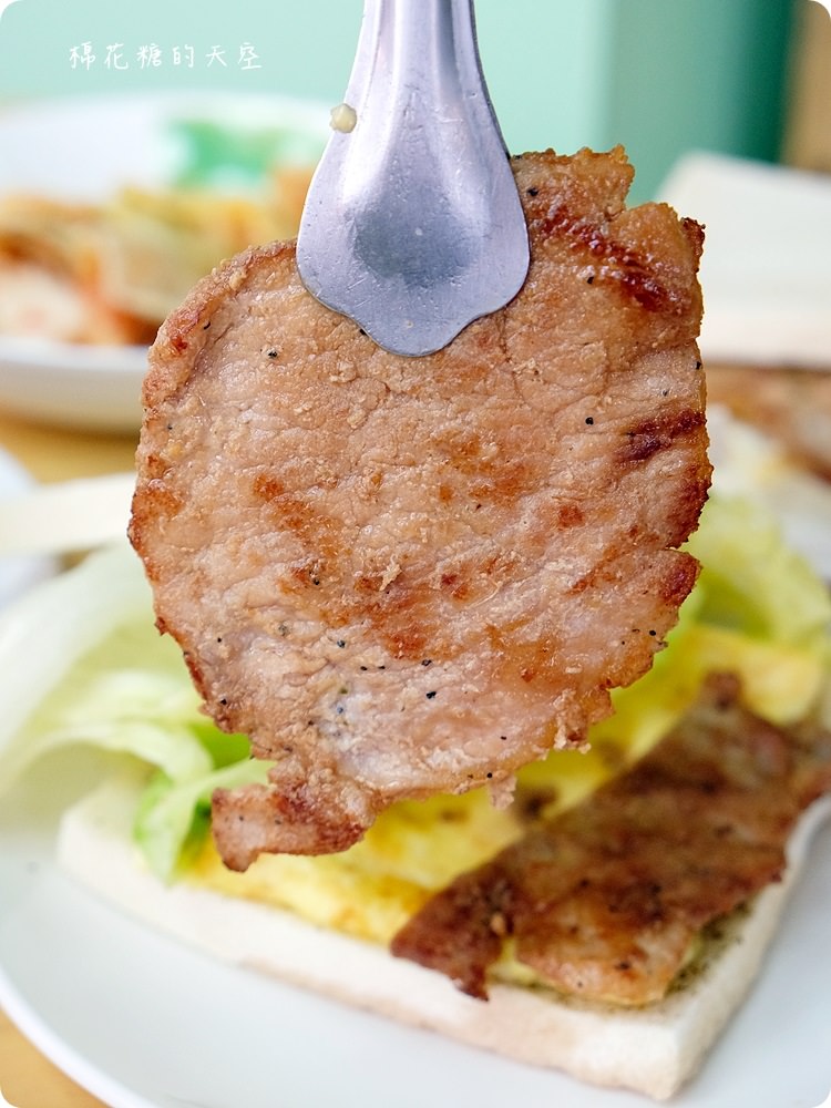 台中綠豆沙老店-台灣洋行，澎湃肉蛋吐司早午餐開賣啦！