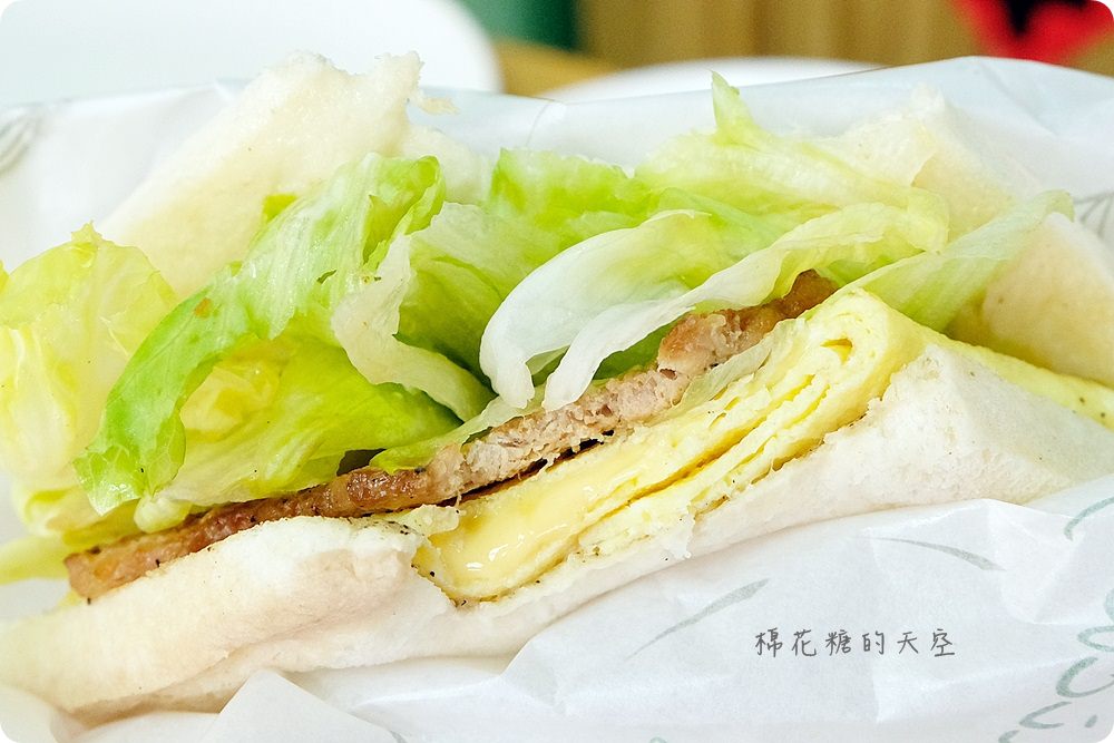 台中綠豆沙老店-台灣洋行，澎湃肉蛋吐司早午餐開賣啦！