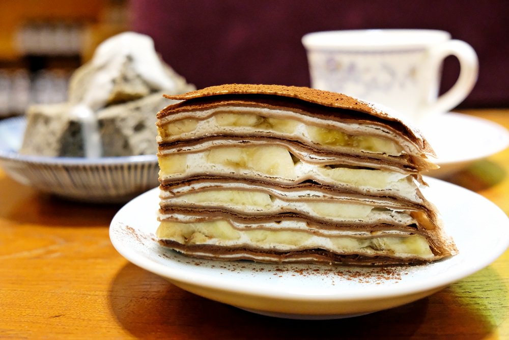 台中千層蛋糕不能錯過這家！豐原葉店不只有咖啡葉還有蛋糕婷！