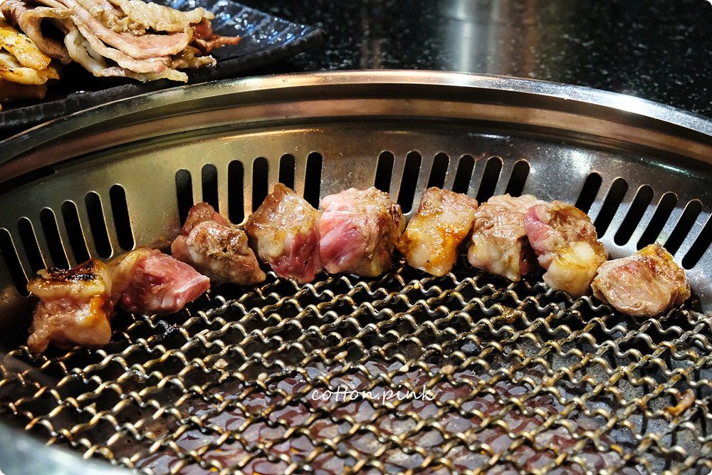 台中燒烤吃到飽首選！干貝、帝王蟹、黑毛牛、哈根達斯任你點，大口吃肉、大啖海鮮就在潼阪頂級燒烤