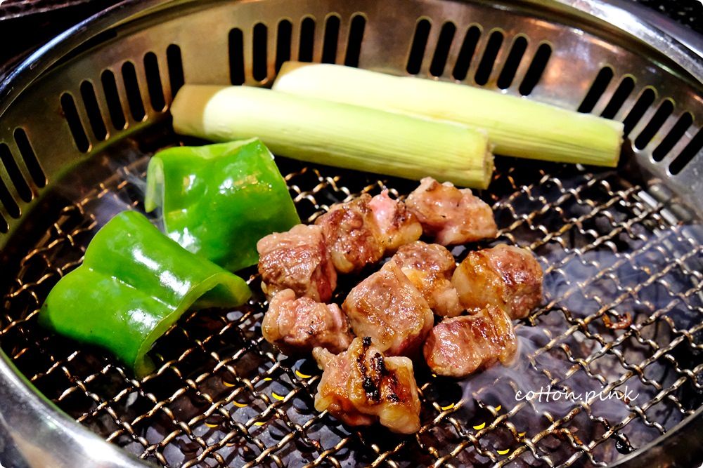 台中燒烤吃到飽首選！干貝、帝王蟹、黑毛牛、哈根達斯任你點，大口吃肉、大啖海鮮就在潼阪頂級燒烤