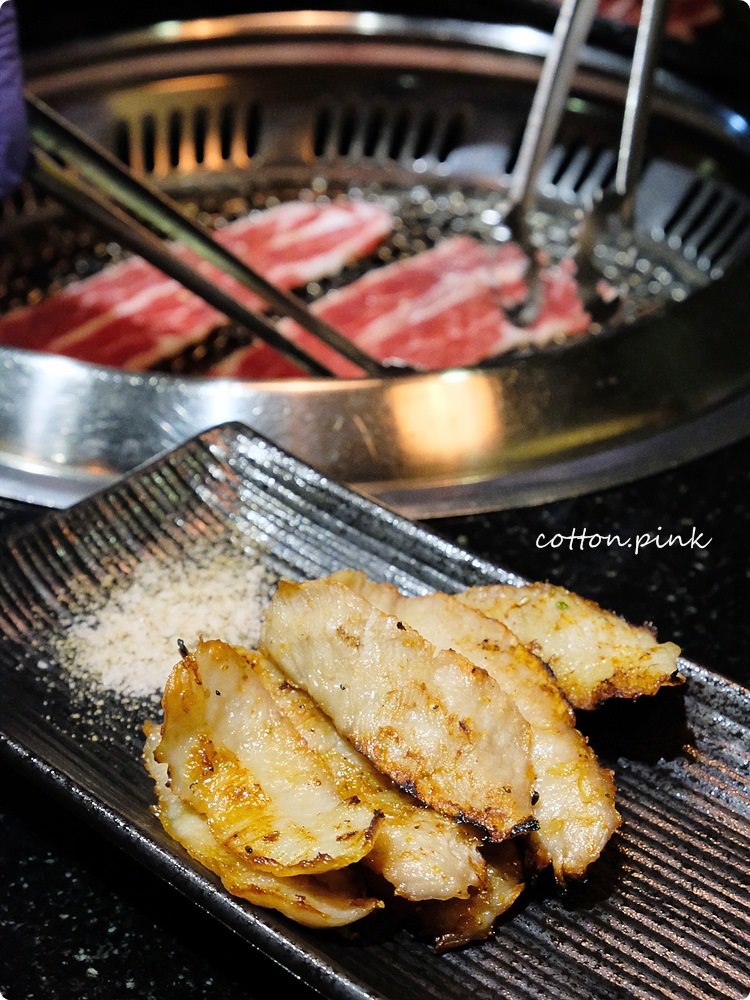 台中燒烤吃到飽首選！干貝、帝王蟹、黑毛牛、哈根達斯任你點，大口吃肉、大啖海鮮就在潼阪頂級燒烤