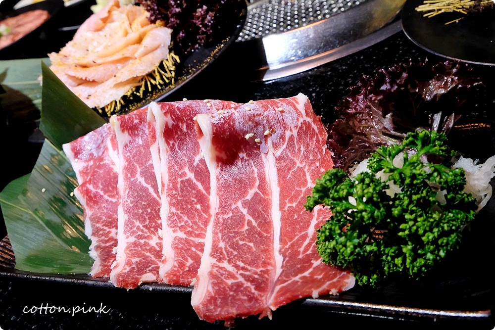 台中燒烤吃到飽首選！干貝、帝王蟹、黑毛牛、哈根達斯任你點，大口吃肉、大啖海鮮就在潼阪頂級燒烤