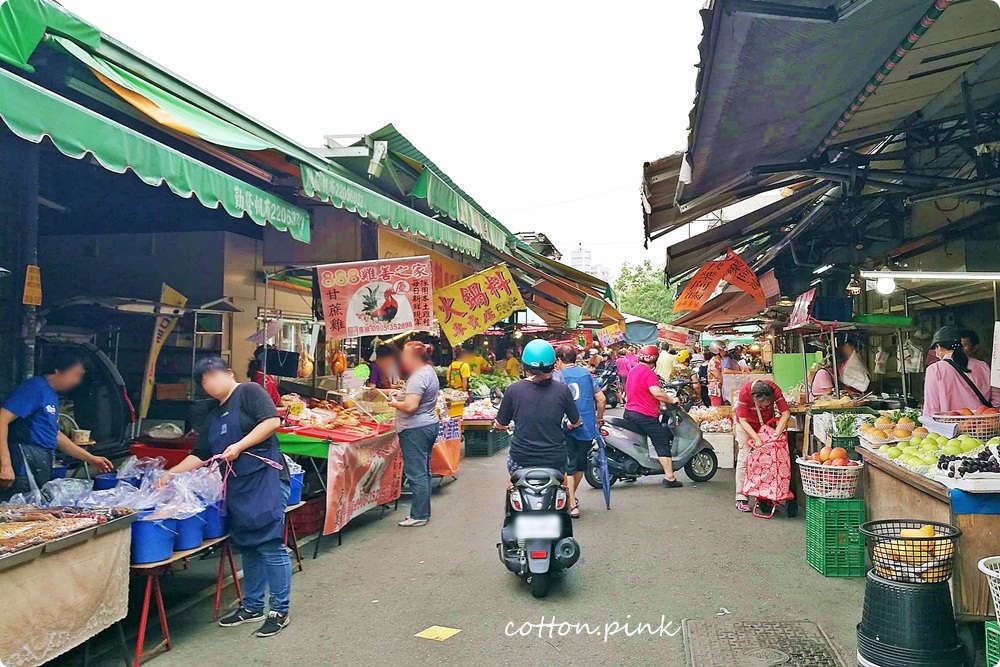 台中排隊美食|黃昏市場外緣味蔥抓餅開攤就排隊！