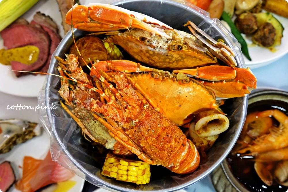 台中吃到飽餐廳推薦|新天地崇德店滿滿好料海鮮桶新上市，螃蟹、生蠔、牛排通通吃免驚！