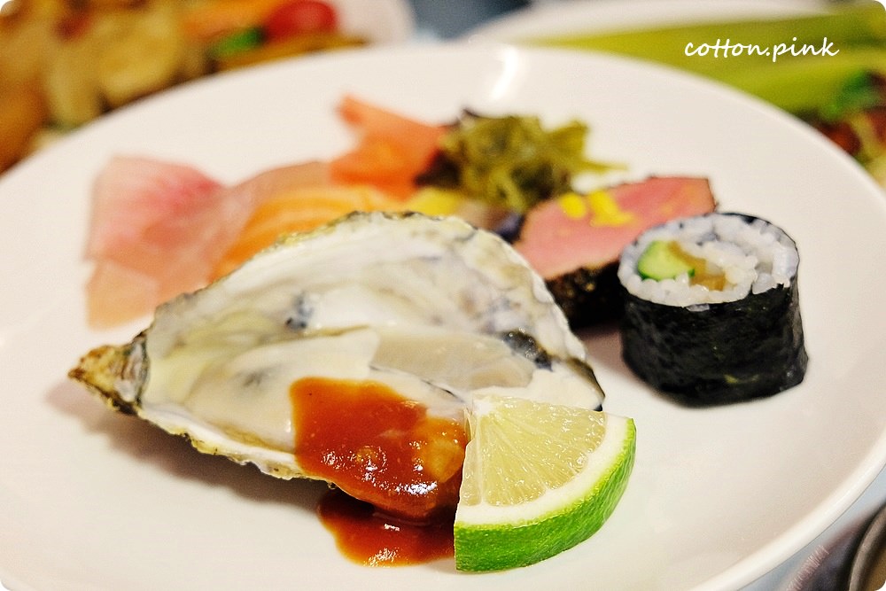 台中吃到飽餐廳推薦|新天地崇德店滿滿好料海鮮桶新上市，螃蟹、生蠔、牛排通通吃免驚！