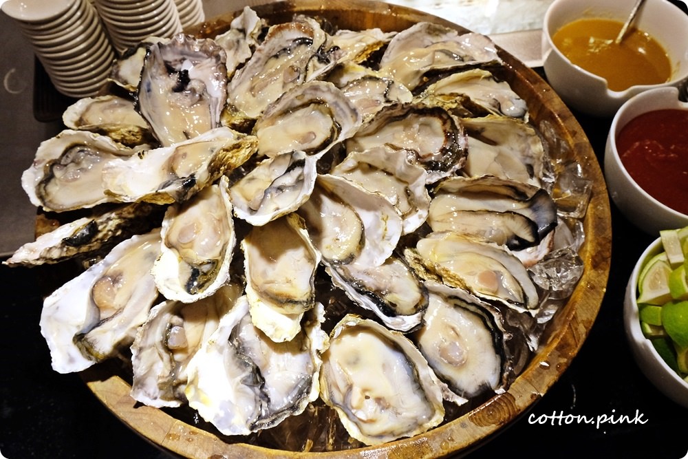 台中吃到飽餐廳推薦|新天地崇德店滿滿好料海鮮桶新上市,螃蟹、生蠔、牛排通通吃免驚! 台中吃到飽餐廳推薦|新天地崇德店滿滿好料海鮮桶新上市,螃蟹、生蠔、牛排通通吃免驚!